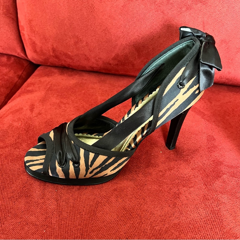 Beverly Feldman VTG Black Peep Toe Bow Heel BAG 8 Animal Platform Satin Ribbon